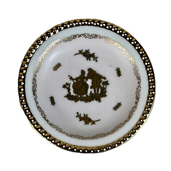 ANDREA by SADEK 4" COURTING COUPLE Saucer Trinket Dishes PALE Pink/GOLD Lot of 7 - Picture 6 of 10